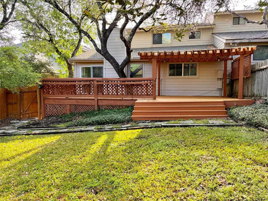 9518 Topridge Drive 46, Austin