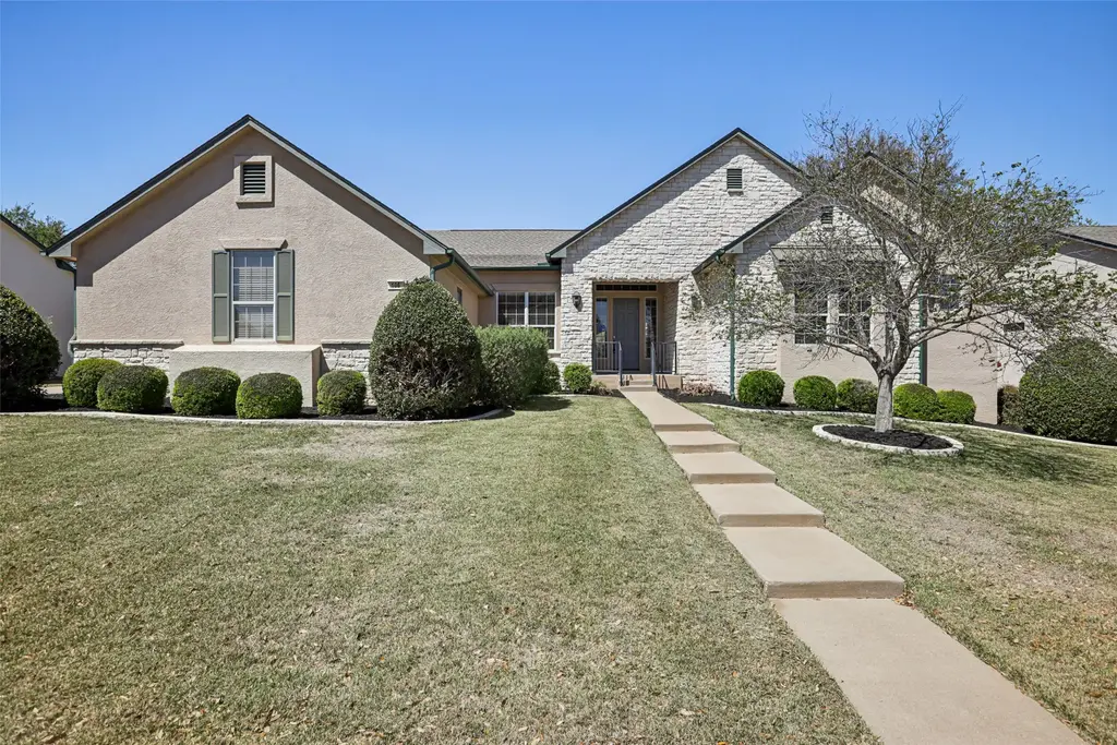 106 Whippoorwill Way, Georgetown