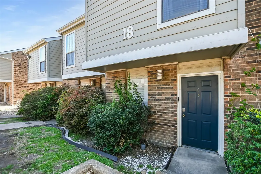 2018 W Rundberg Lane 18c, Austin