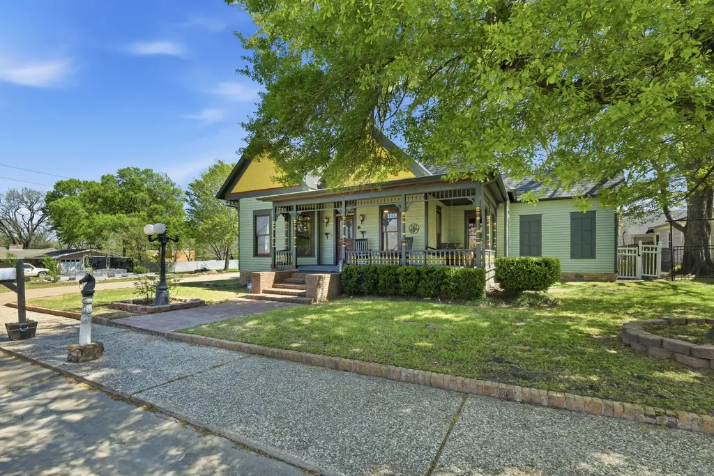 703 W Buck Street, Caldwell