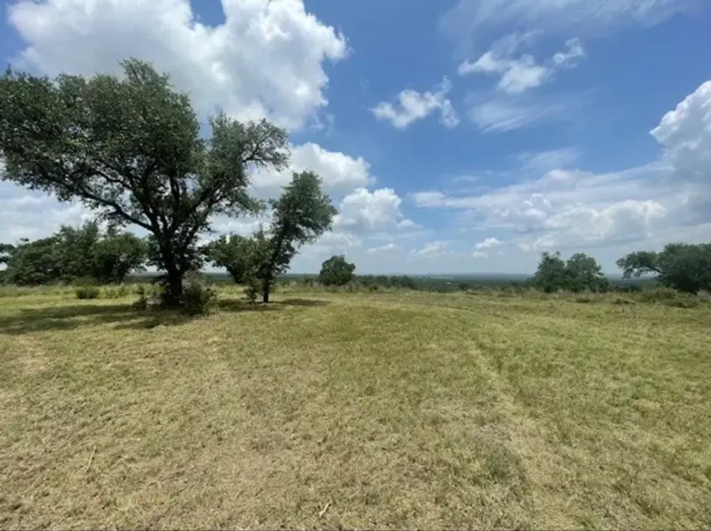 635 Whiskey Trail, Blanco