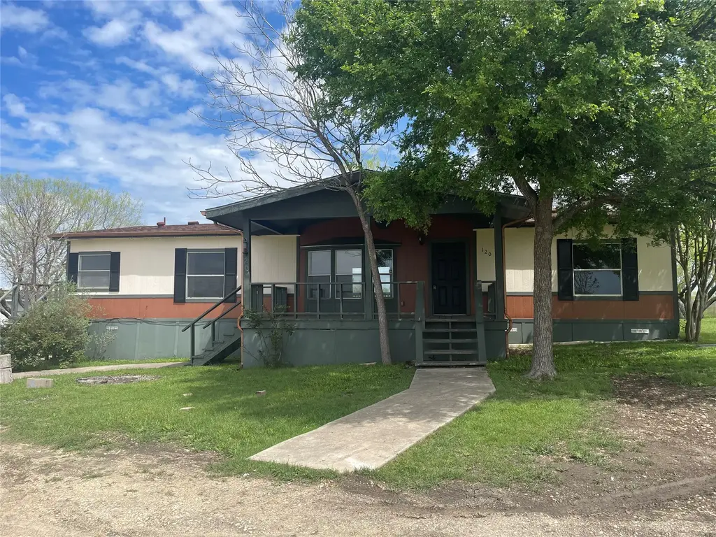 120 Roots Road, Martindale