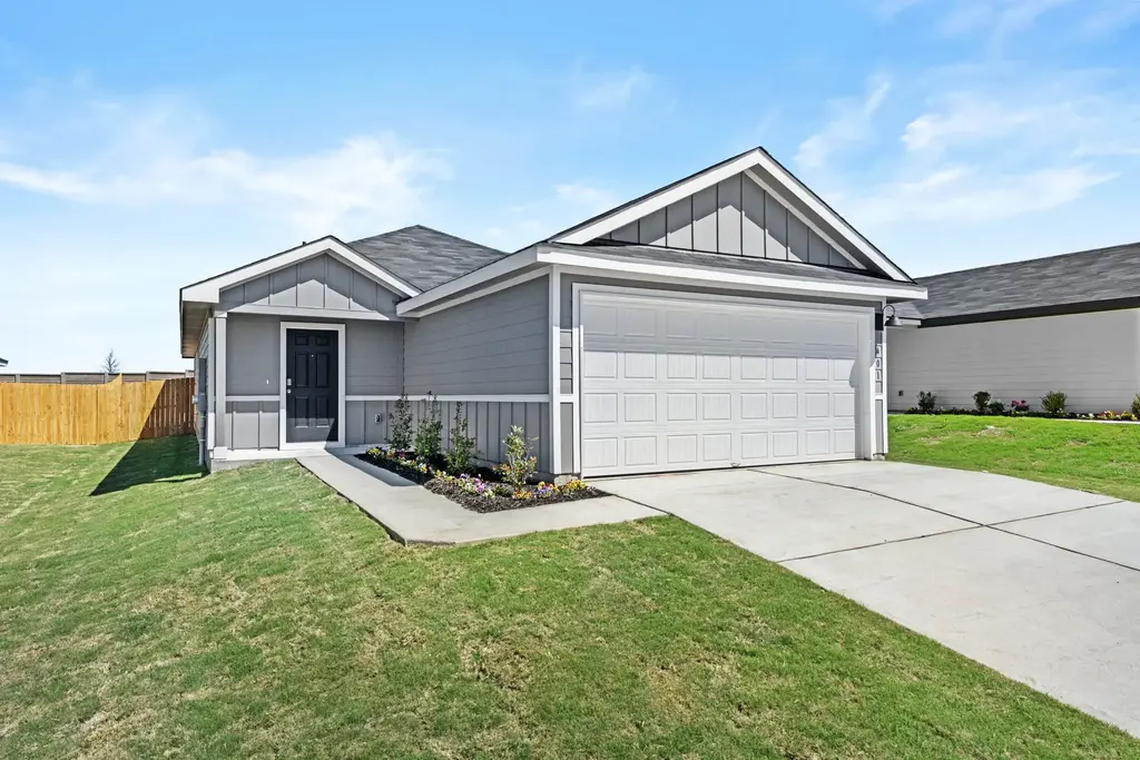 401 Wild Goose Drive, Luling