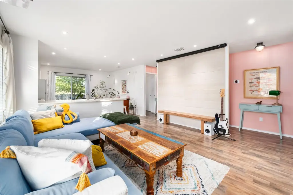 102 Woodley Road, Leander