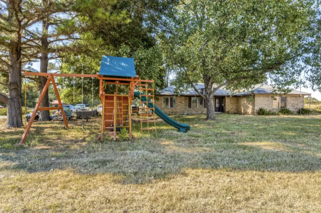 610 Pleasant Grove Road, Elgin