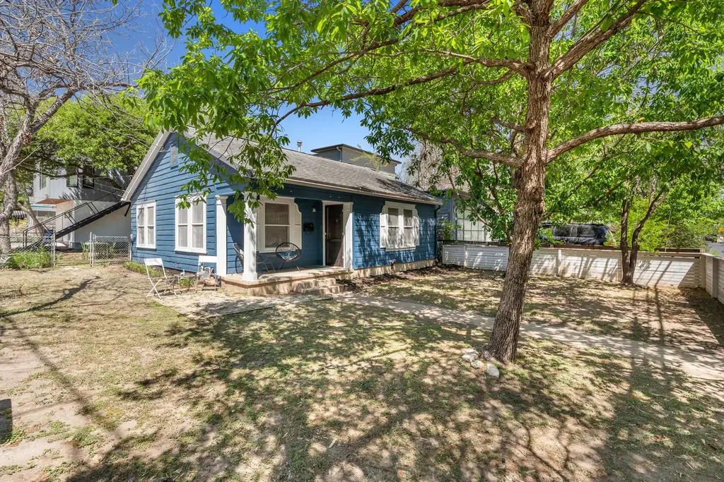 1910 Kinney Avenue, Austin