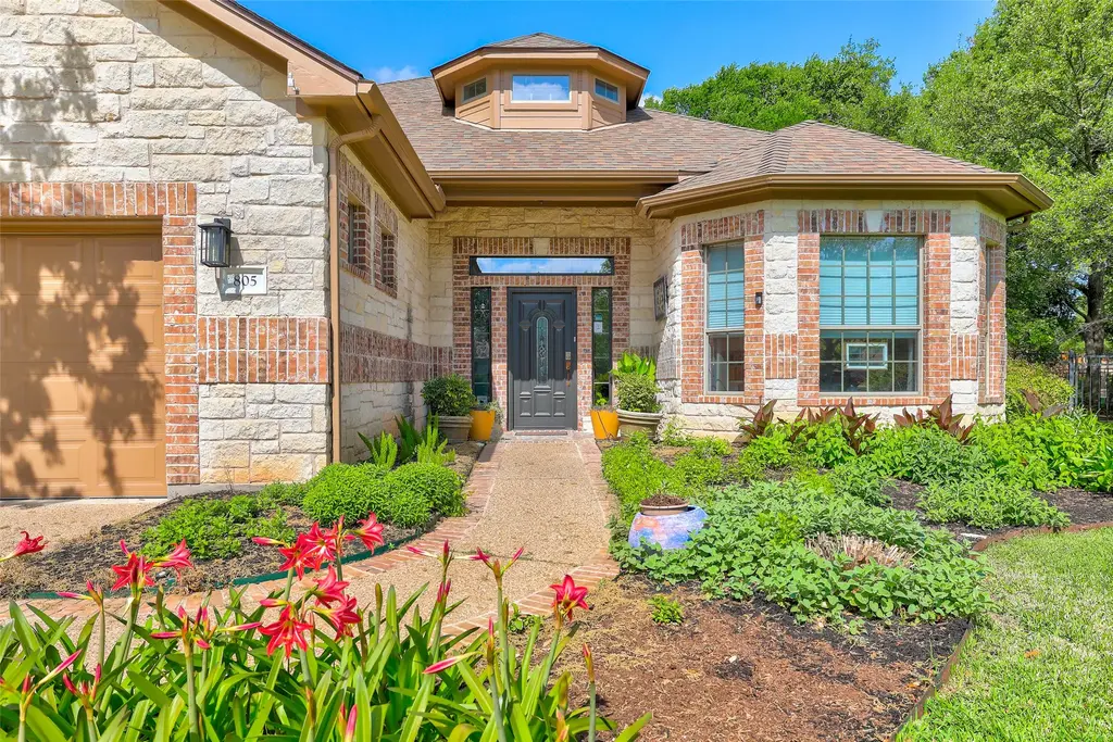 805 Boquilla Trail, Georgetown