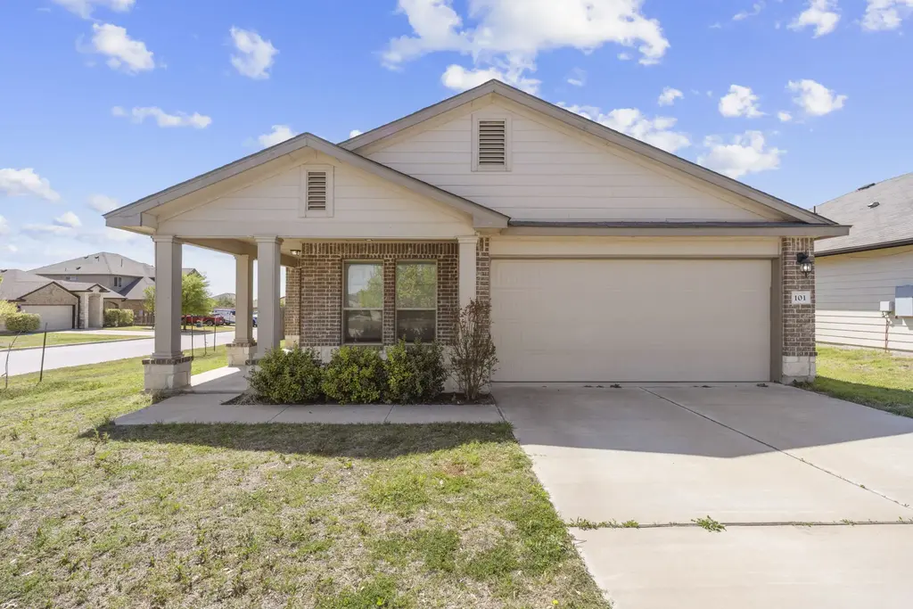 101 Plata Lane, Jarrell