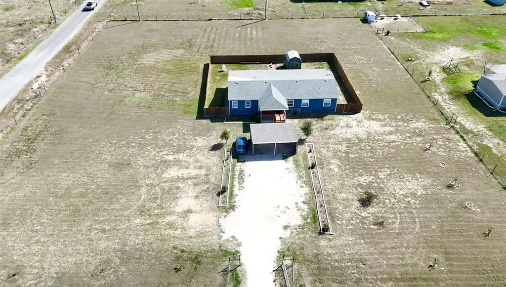2709 County Road 463, Elgin