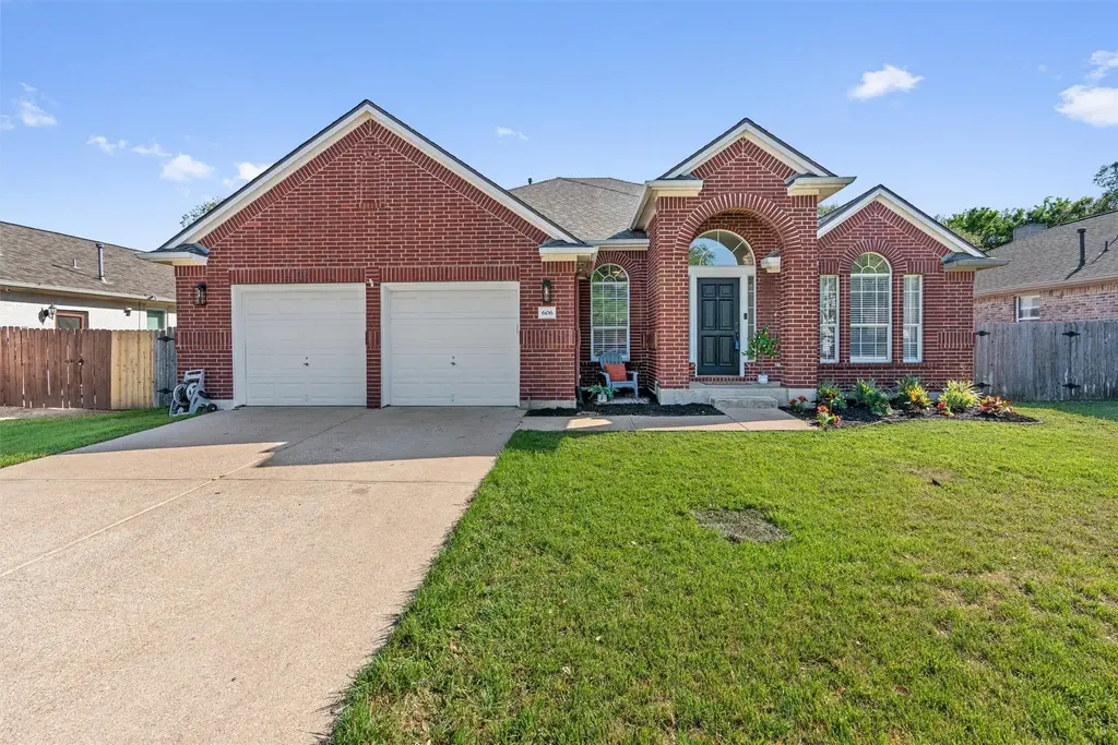 606 S Lynnwood Trail, Cedar Park