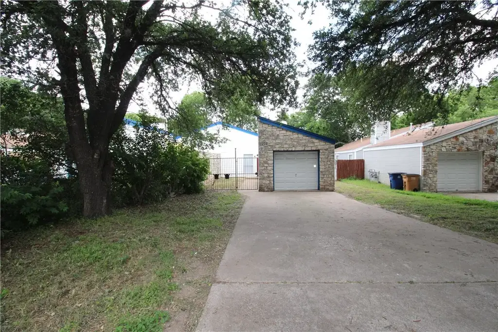 1002 King Albert Street B, Austin