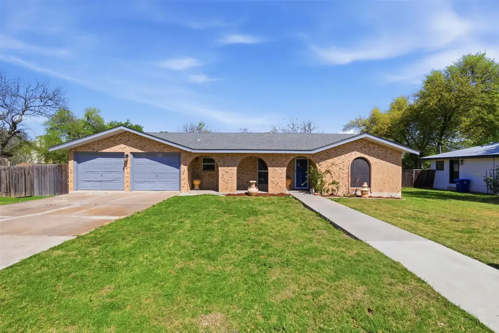 106 Tower Drive, Round Rock