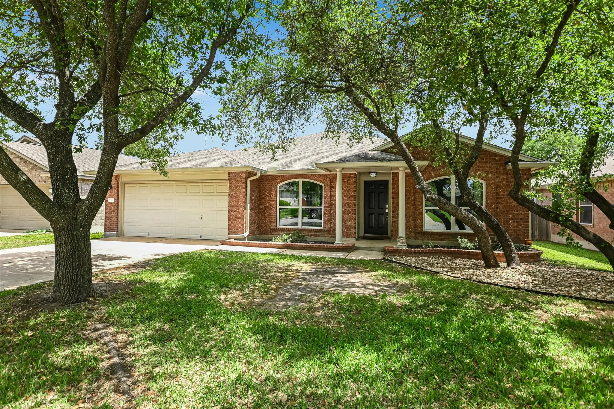 Photo of Listing #5826195