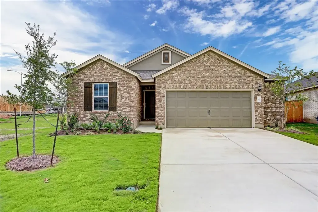 13617 Sugar Bush Path, Manor