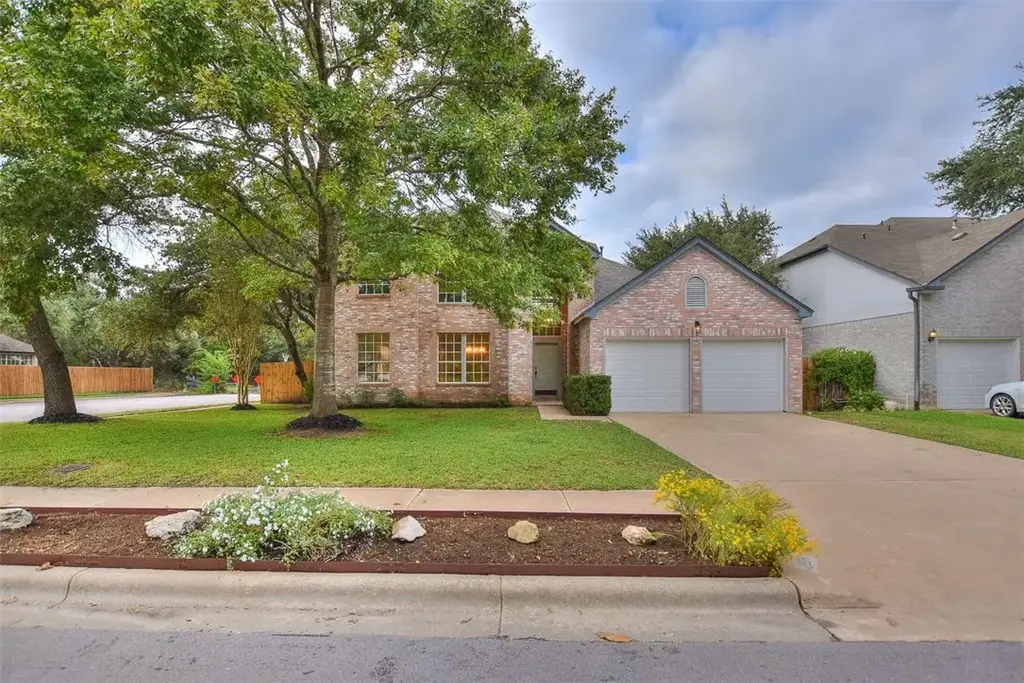 2314 Falcon Drive, Round Rock