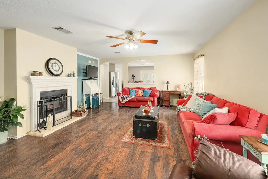 3708 Julianas Way, Round Rock