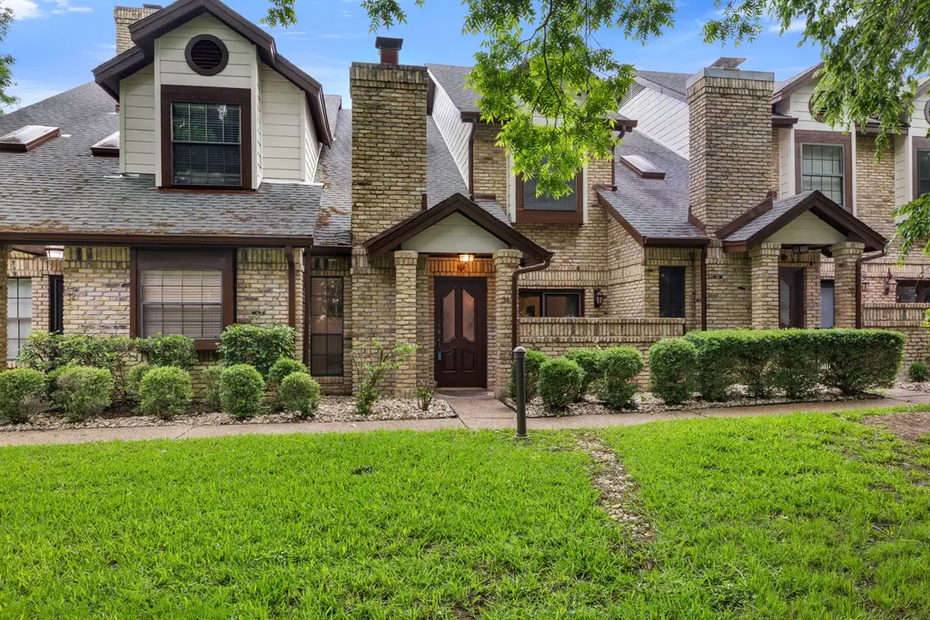 10819 Crown Colony Drive 31, Austin