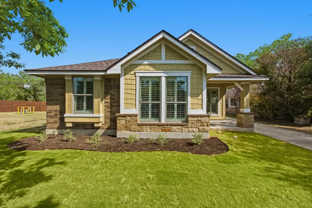 6516 Bay City Bend, Austin