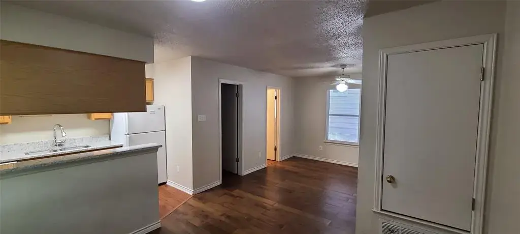 1907 Robbins Place 204, Austin