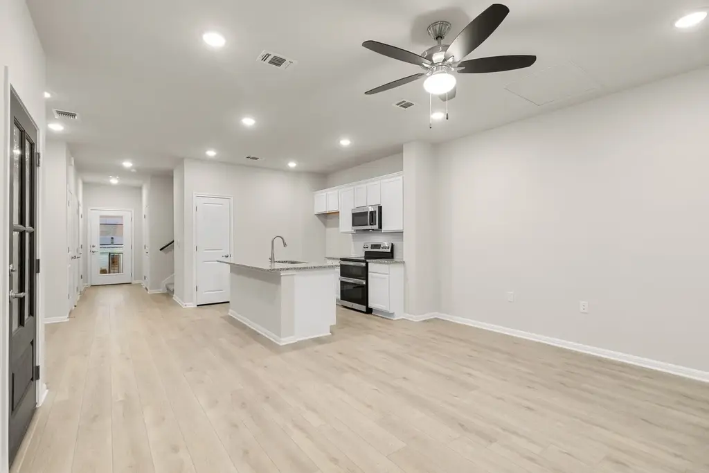 16714 Sonoma Breeze Drive, Manor