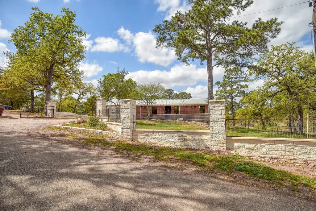 254 Copeland Hill Road, Smithville