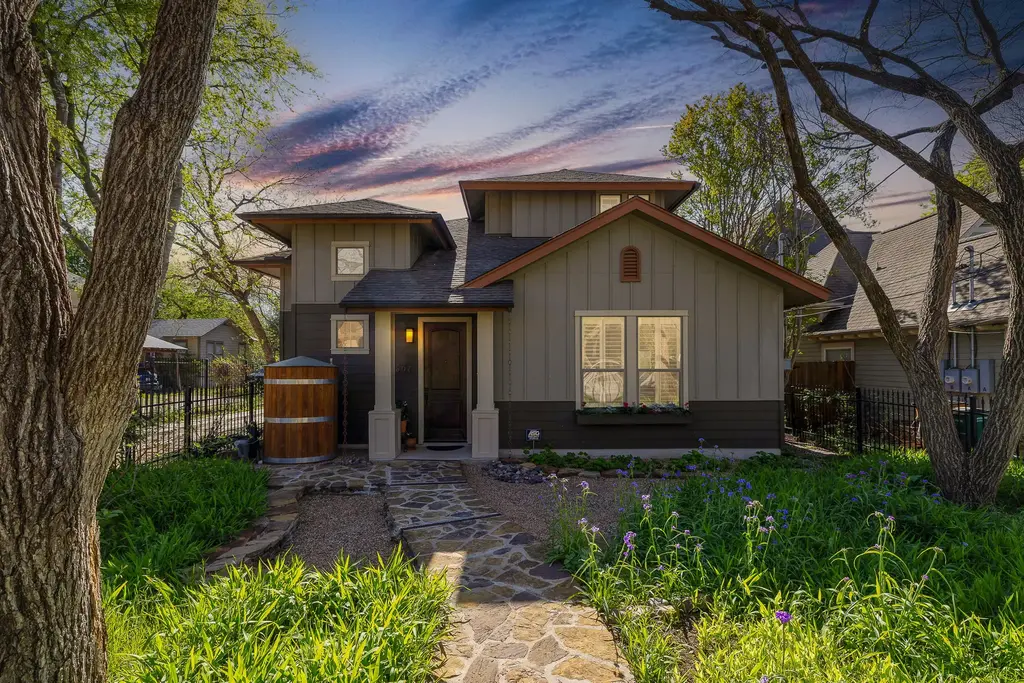 5607 Clay Avenue A, Austin