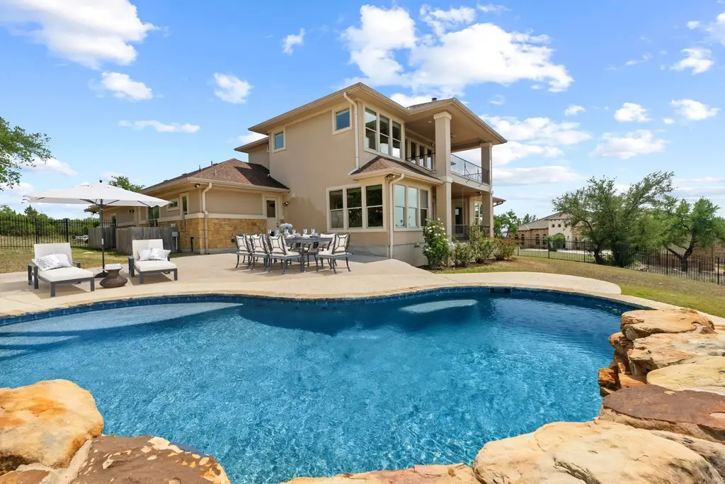 8293 Lime Creek Road, Volente