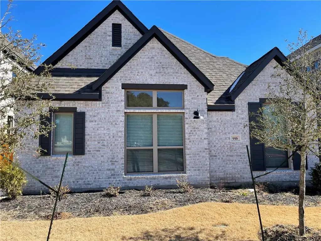 916 Azul Lagoon Drive, Leander