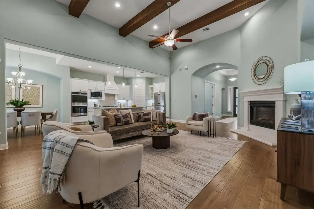 220 Mendocino Lane, Austin