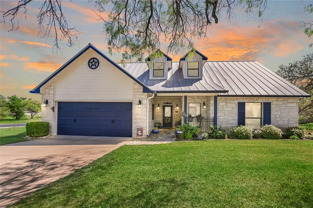 101 Western Spur, Horseshoe Bay