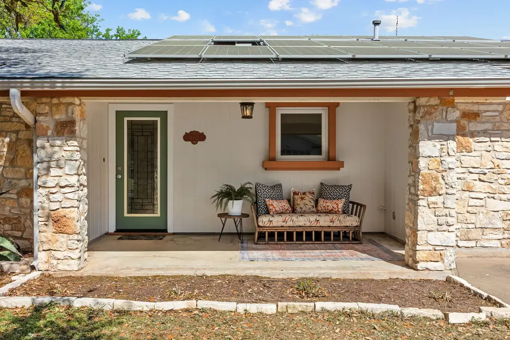6812 Miranda Drive, Austin