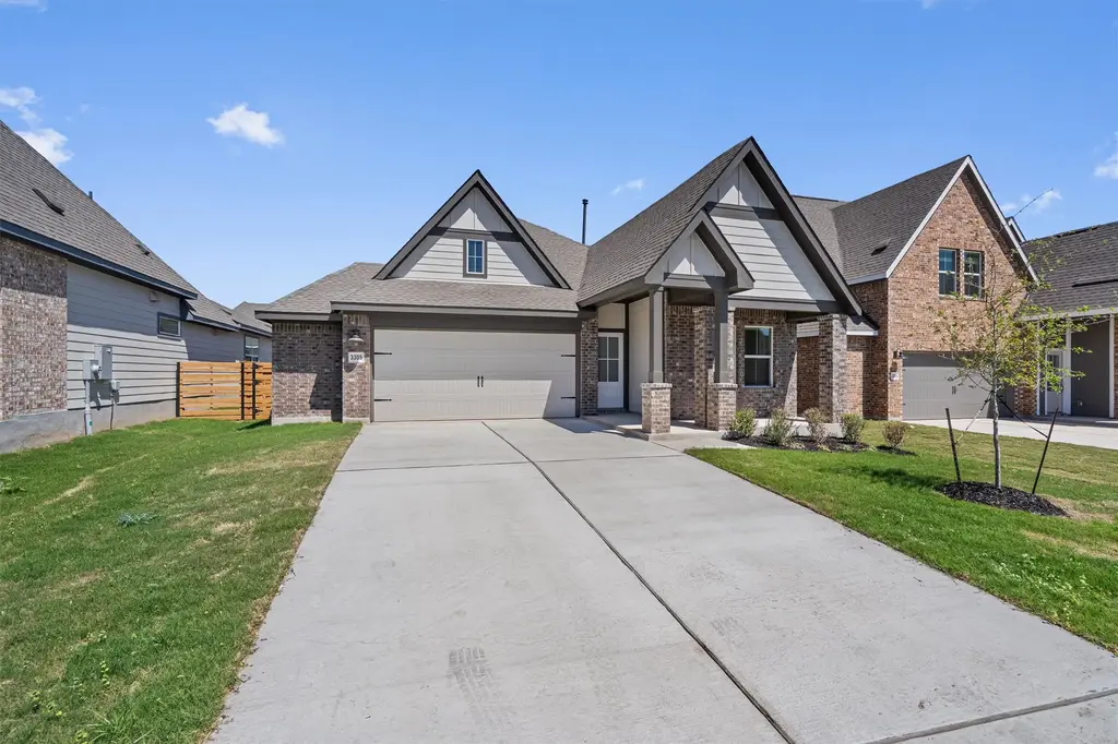 3305 Everett Street, Kyle