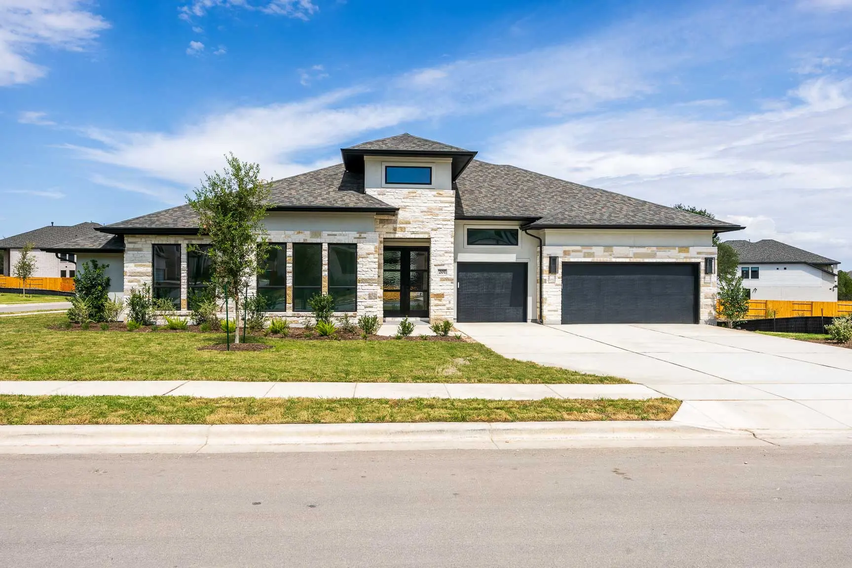 Photo of Listing #9214618