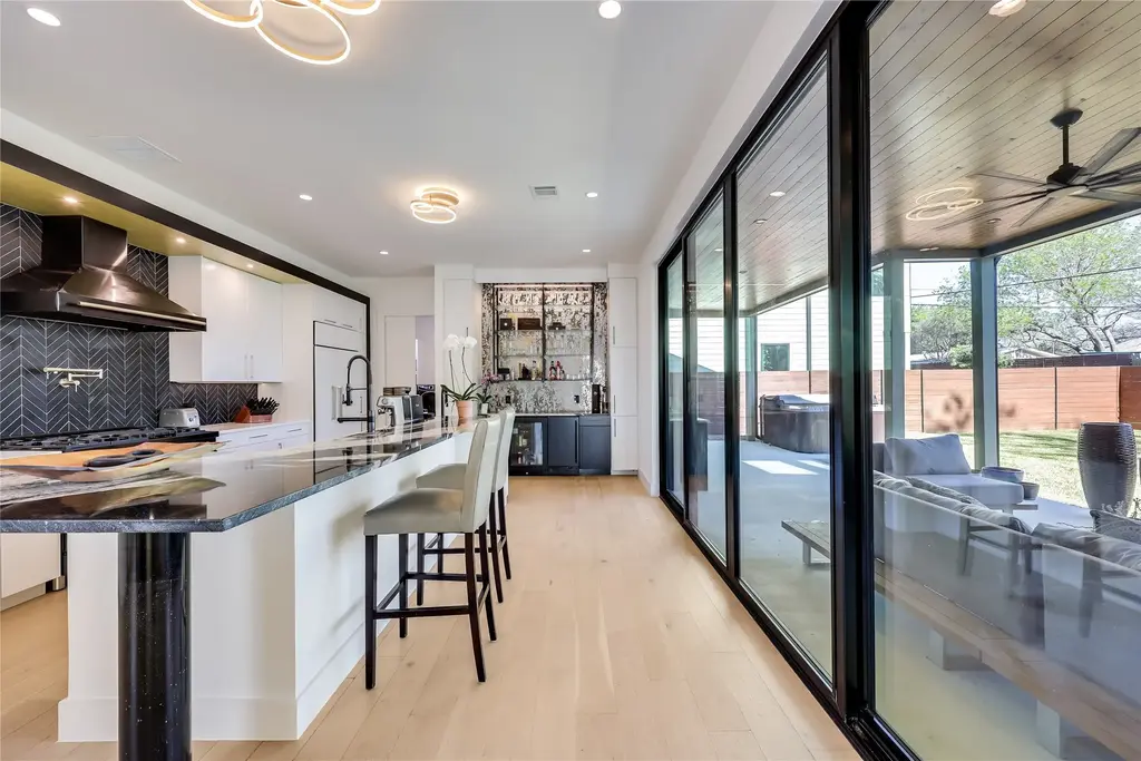 4600 Gillis Street, Austin