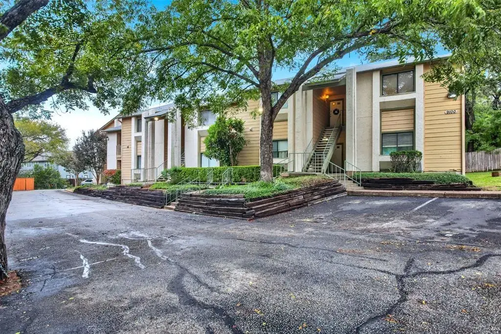 9100 Mountain Ridge Drive 102, Austin