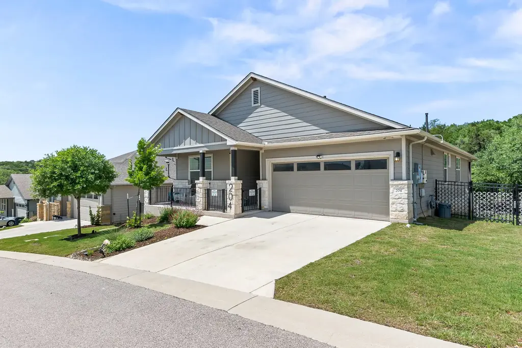 204 Florenz Lane, Georgetown