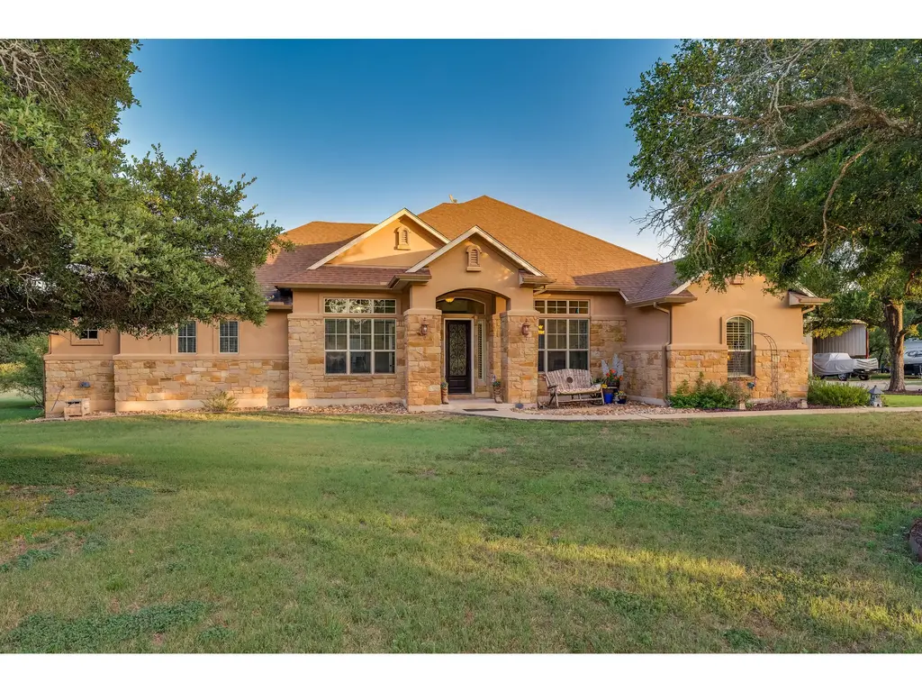 30201 Live Oak Trail, Georgetown