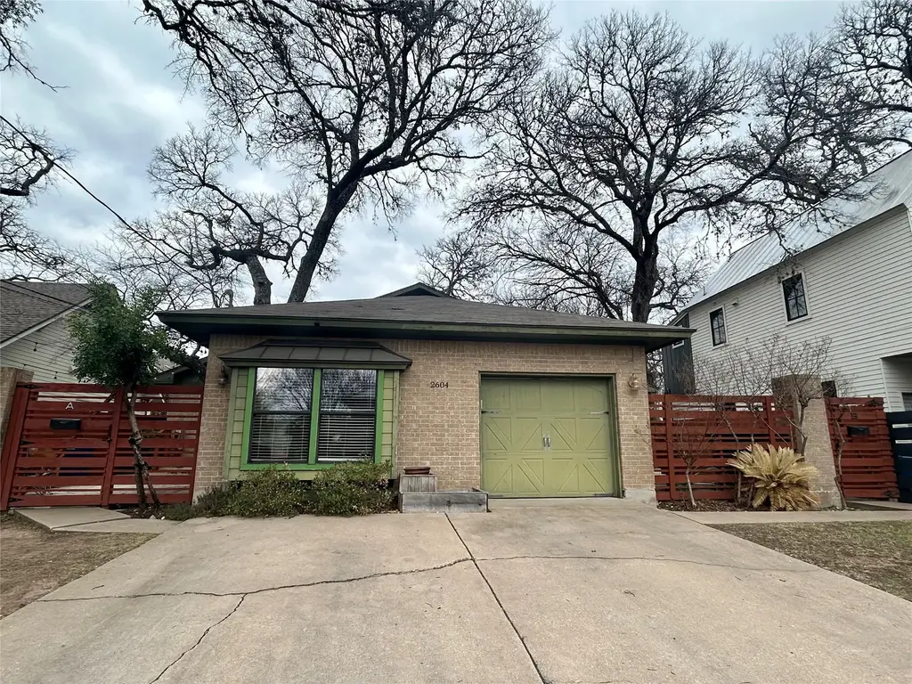 2604 W 8th Street W A, Austin