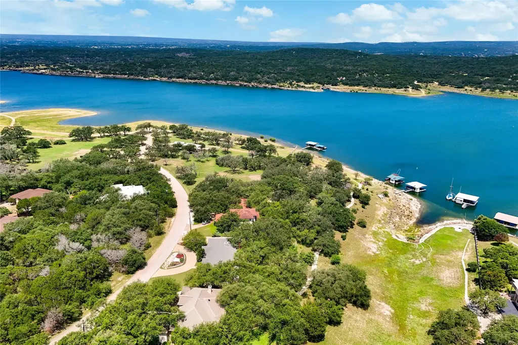 21604 Arrowhead Point, Lago Vista