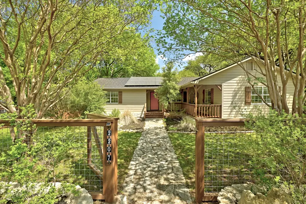 2207 Balboa Road, Austin