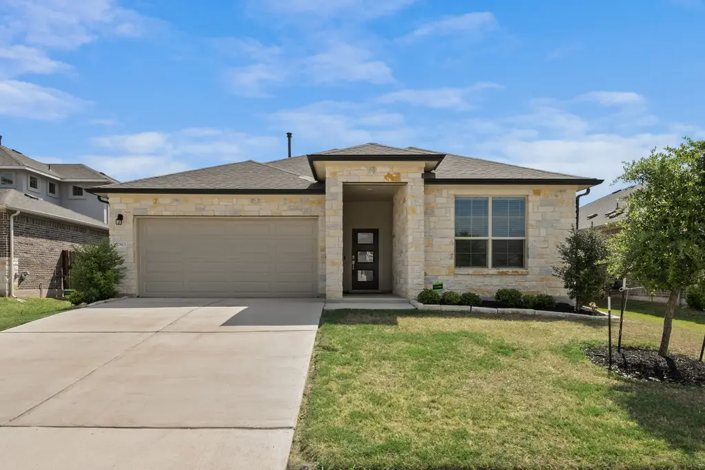 17813 Gilberto Drive, Pflugerville