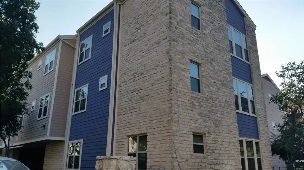 2414 Longview Street 206, Austin