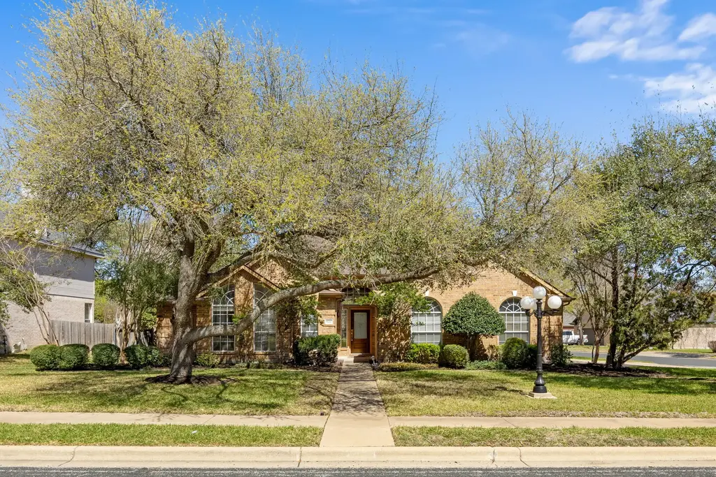 8700 Tin Roof Cove, Round Rock