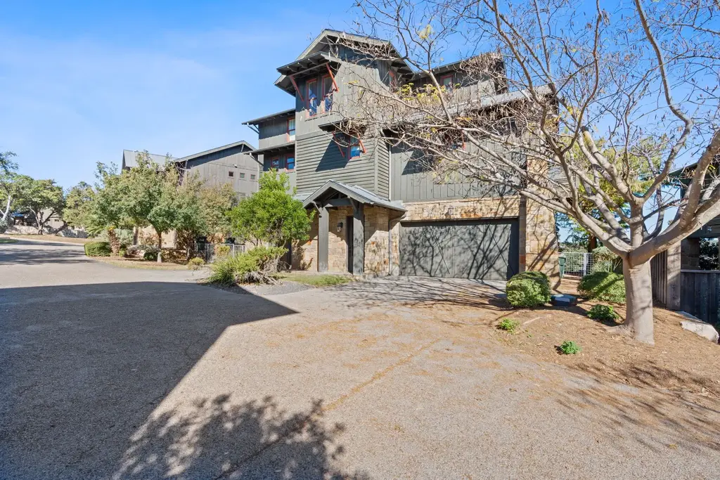 2208 Seabiscuit Cove 133, Spicewood