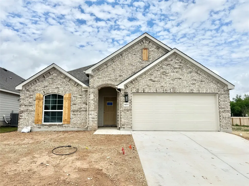 14212 Grassley Trail, Manor