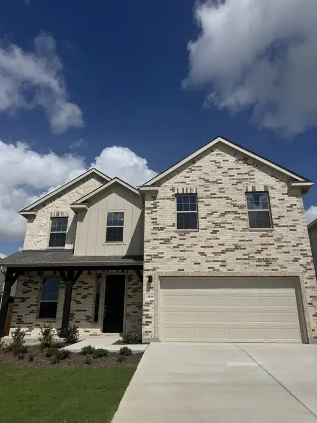 13508 Hamilton Hart Drive, Elgin