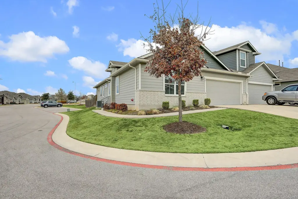 14218 Handel Drive 8b, Pflugerville