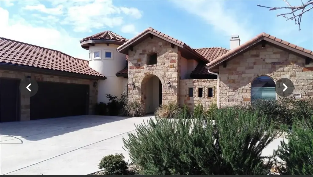 906 Madison Fork Drive, Lakeway