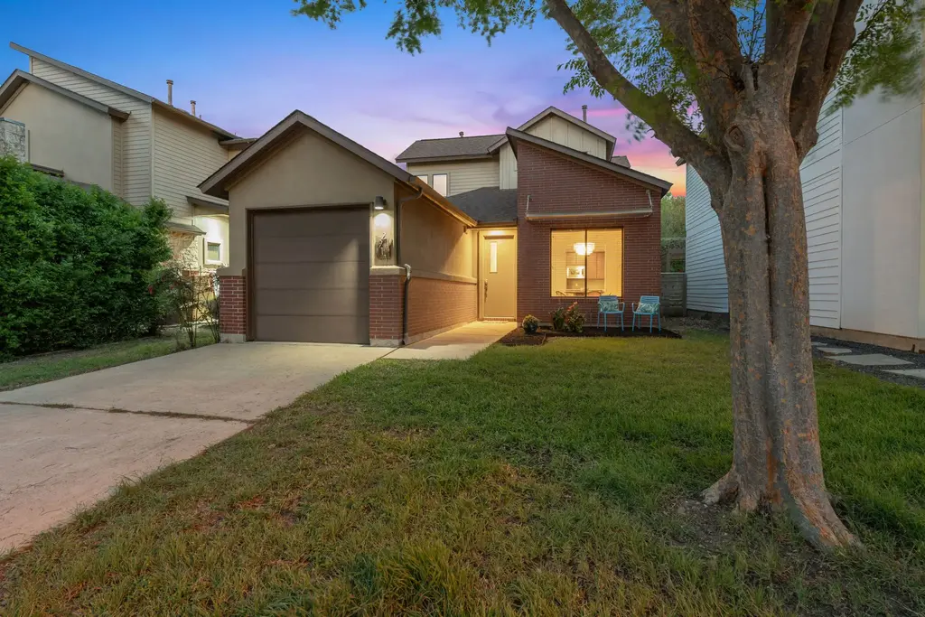 2911 Corbin Lane, Austin