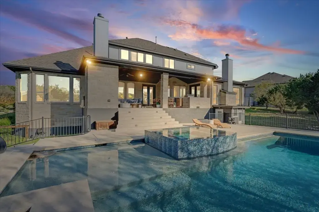 5240 Diamante Drive, Spicewood